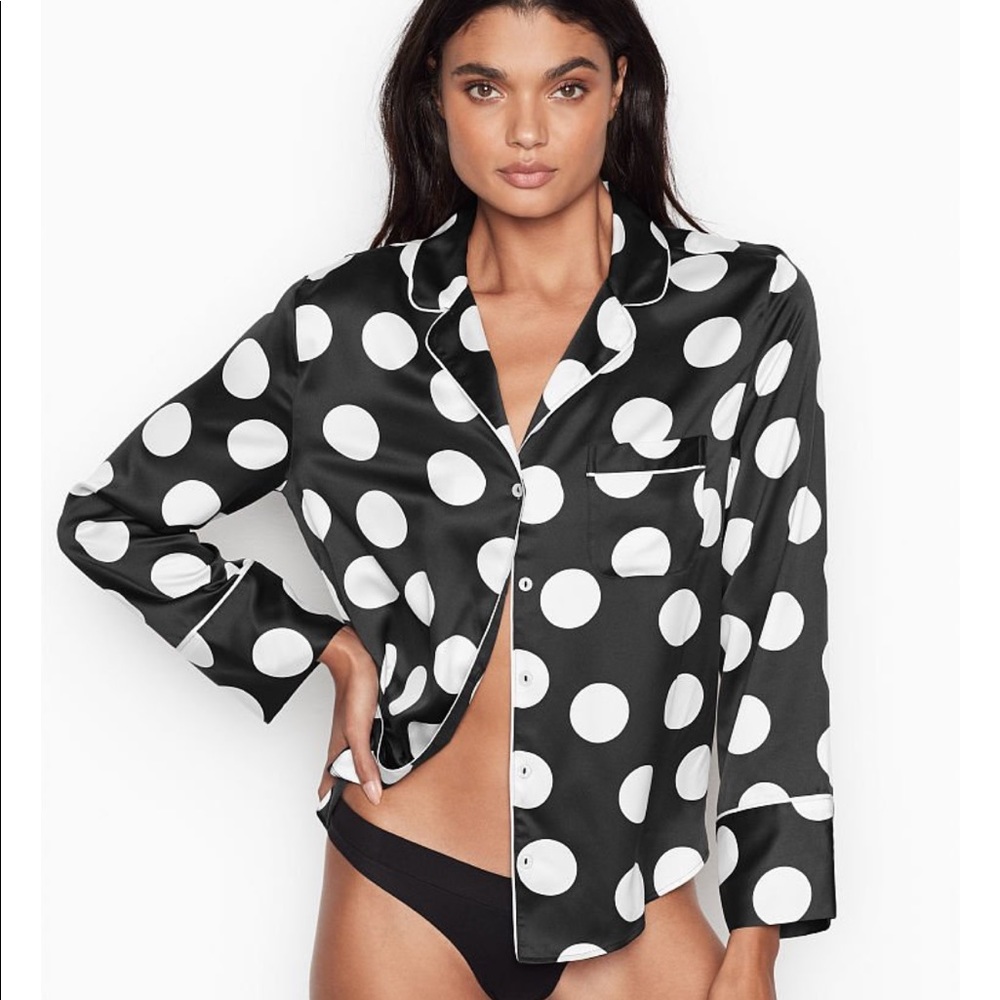 NWT VICTORIA SECRET PAJAMA TOP-SOLD OUT IN STORES
